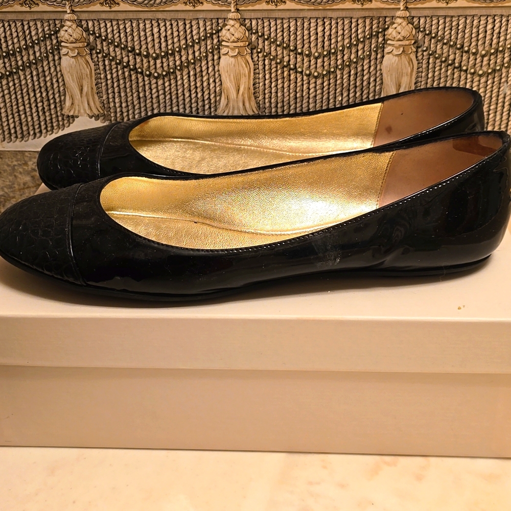 EUC JIMMY CHOO FLATS